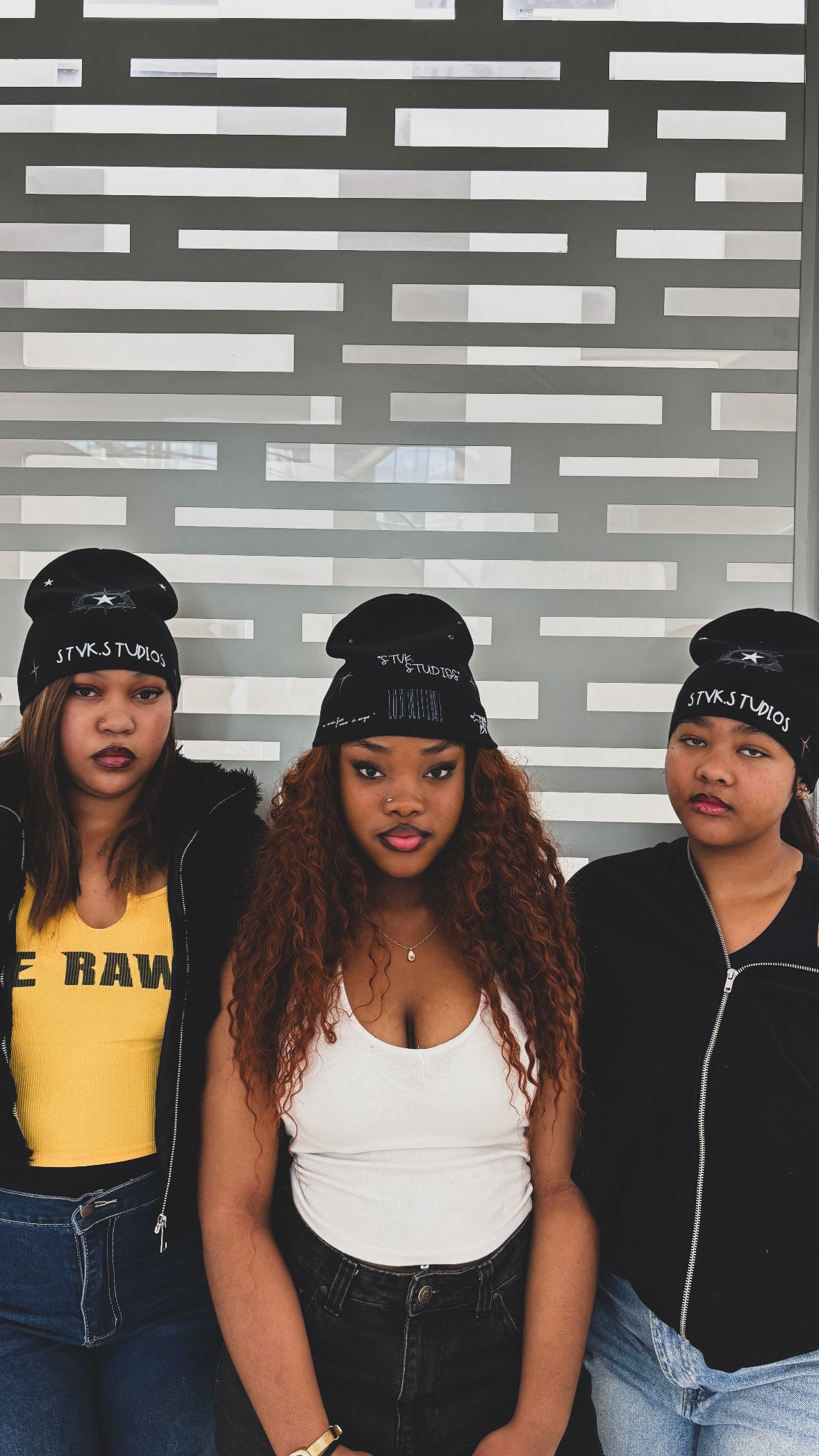 EYE STAR+BARCODE BEANIE