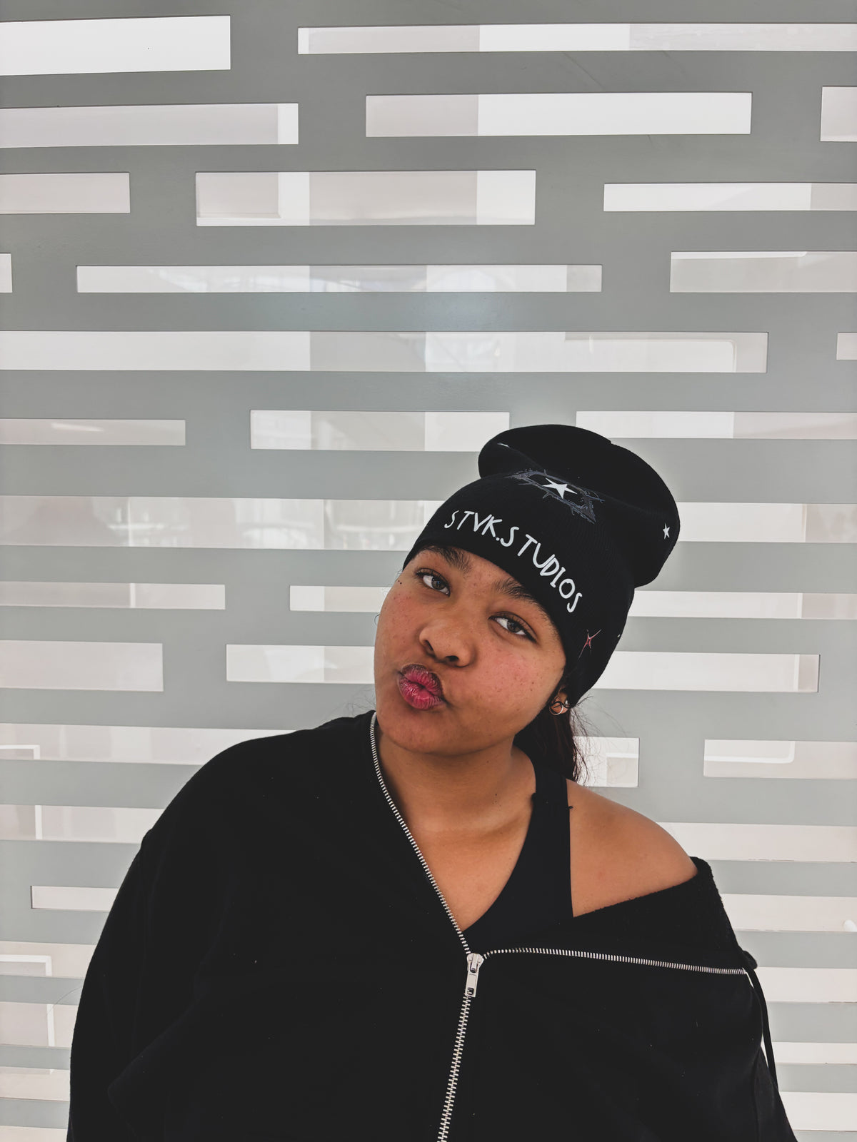 EYE STAR+BARCODE BEANIE